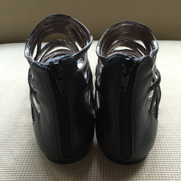 Shoes SOLD OUT !!! - Picture 4 of 4