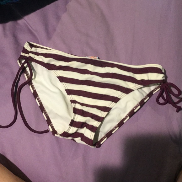 Striped bikini bottoms