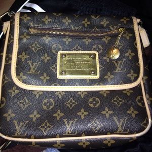 LOUIS VUITTON SATCHEL/HANDBAG