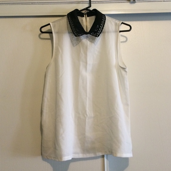 🔺sale🔺Peter Pan cutout collar dressy top - Picture 1 of 2