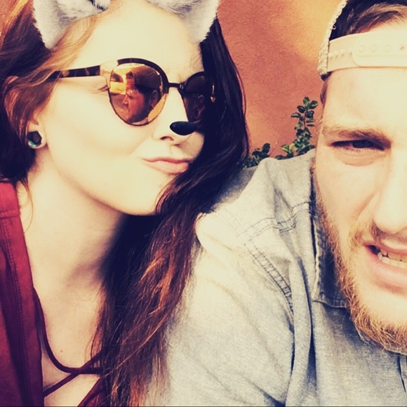 ๐Meet your Posher๐๐ผ๐ - Picture 5 of 5