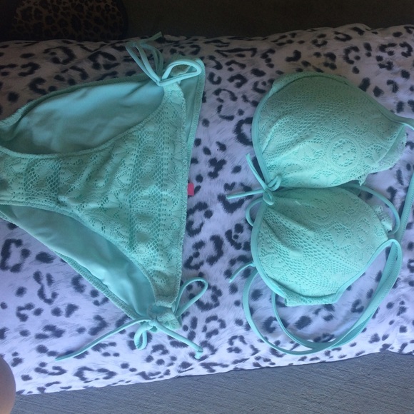 Bathing suit