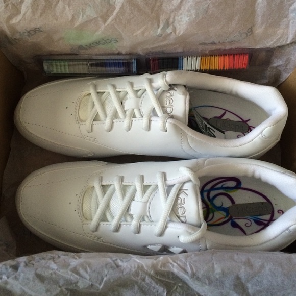 New cheer shoes - Picture 3 of 3