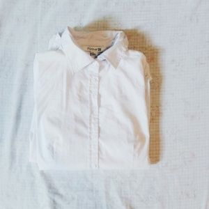 Fitted white button-down shirt