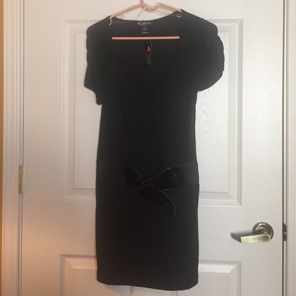 Delicioso black dress with attached belt - Picture 1 of 4