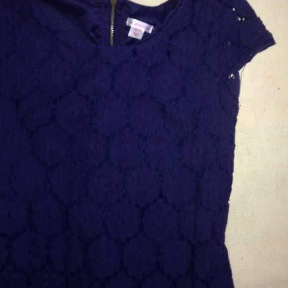 Navy lace dress - Picture 2 of 2