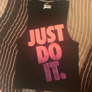 Women's Nike muscle workout shirt