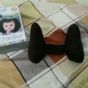 Baby head support cradler