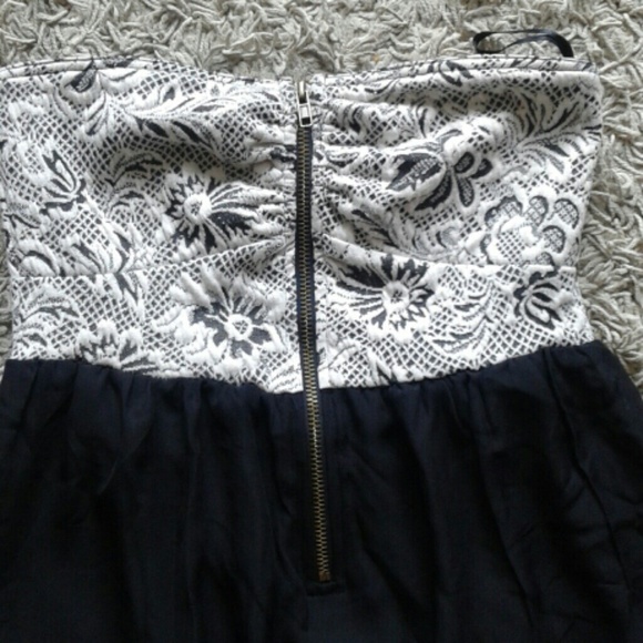 Strapless dress - Picture 2 of 3