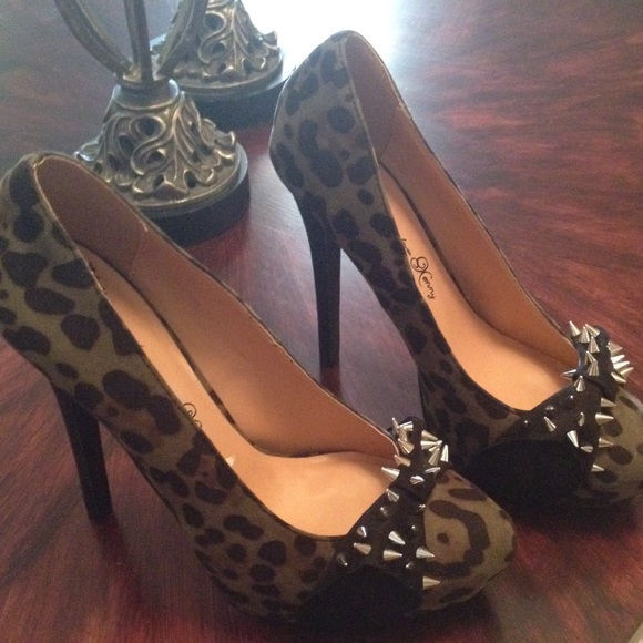 Spiked high heels with print