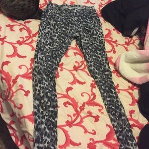 Animal print leggings