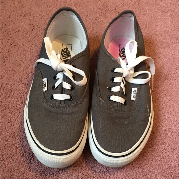 VANS child size 4 = women's 6