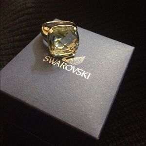 Swarovski cocktail ring!