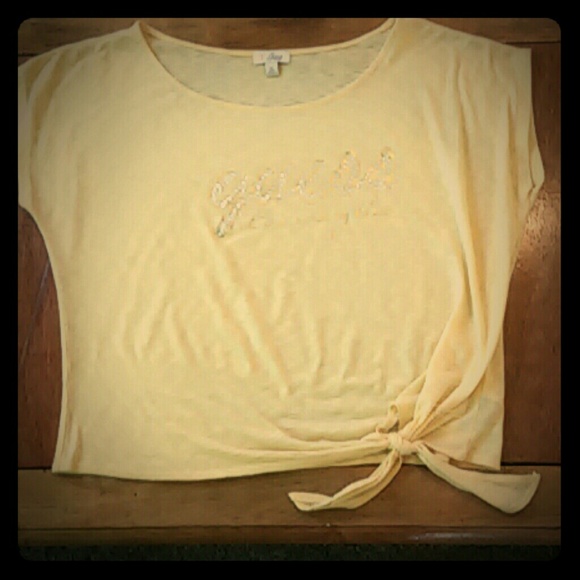 Guess..... Side tie yellow crop top
