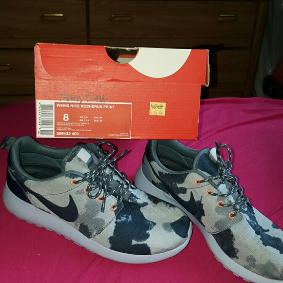 Nike RosheRun