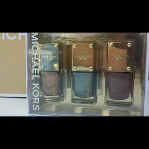 MICHAEL kors Holiday Nail Lacwuer set