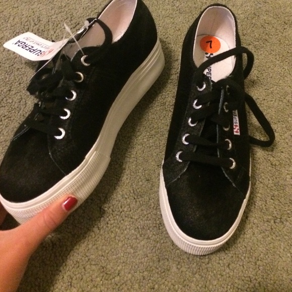 NWT platform blk pony supergas size 7