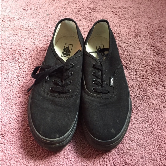 black/black  VANS child size 3.5 = women's 5.5