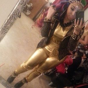 Gold Metallic jogger outfit