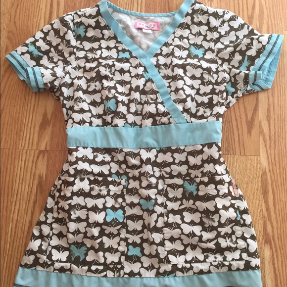 Koi Tops - Koi scrub top