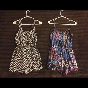 LOT: 2 Rompers