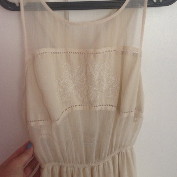 Embroidered Maxi Dress - Picture 2 of 4