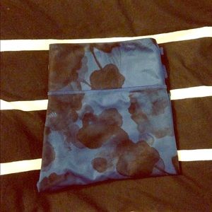 Lululemon Wunder Under Full Length Blue Flowers 12