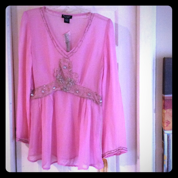 persaman new york Tops - Adorable hippie like pink beaded sheer tunic top M