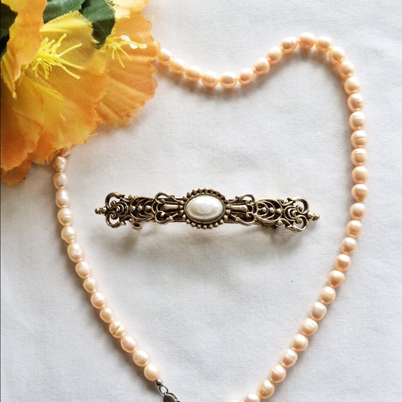 Gold Tone Metal and Faux Pearl Barrette