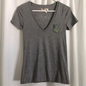 Hollister gray t-shirt
