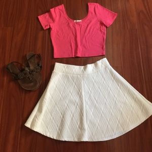 White circle skirt for sale!!!!✨✨✨✨✨✨