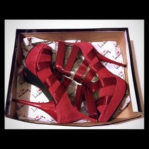 Luichiny Deep Red Suede Pumps with Elastic Straps