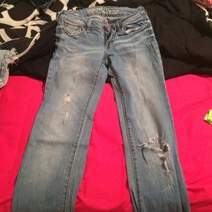 Boot cut jeans long- distressed (supposed to be)