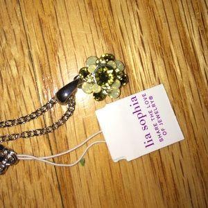 Jeweled green flower necklace