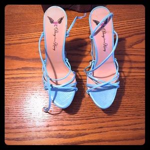 👠NWOB! 'Penny loves Kenny' snake embossed wedges.