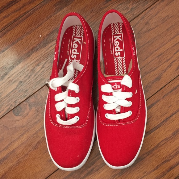 Taylor Swift RED Keds