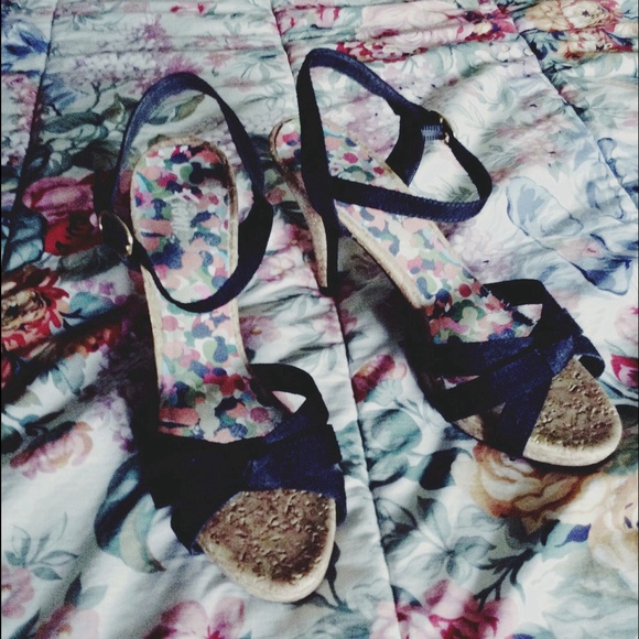 Fioni Black Knautical Cork Sandal 5.5W