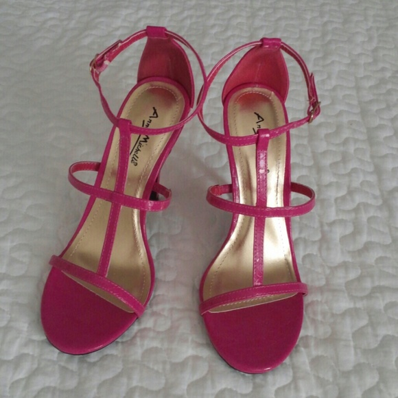 New pink shoes size 7.5