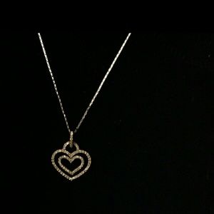 Beautiful silver heart necklace