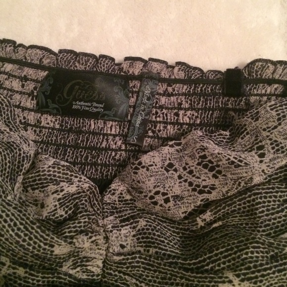 Guess  short Floral Dress - Picture 3 of 4