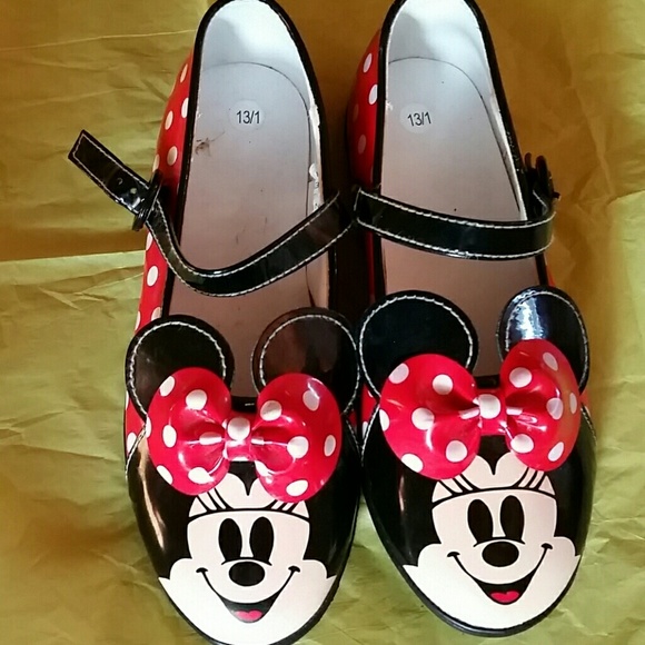 Minnie mouse shoes