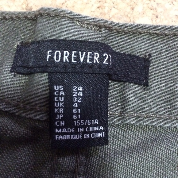 Studded Midrise Forever21 Shorts - Picture 3 of 4