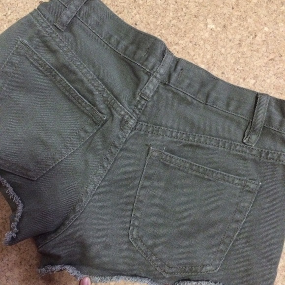 Studded Midrise Forever21 Shorts - Picture 4 of 4