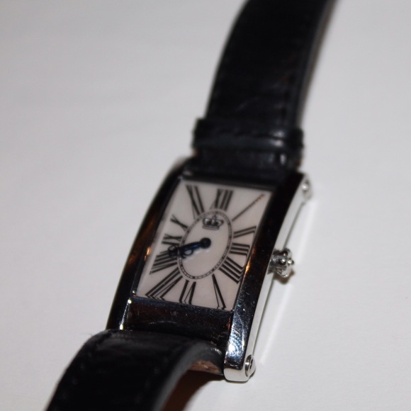 PRICE ⬇️ Juicy Couture watch black leather strap