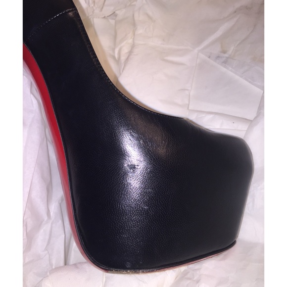 Additional Pics Christian Louboutin Daffodile - Picture 2 of 4