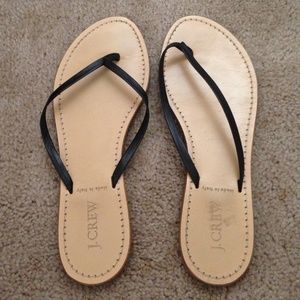 Black j crew flip flops