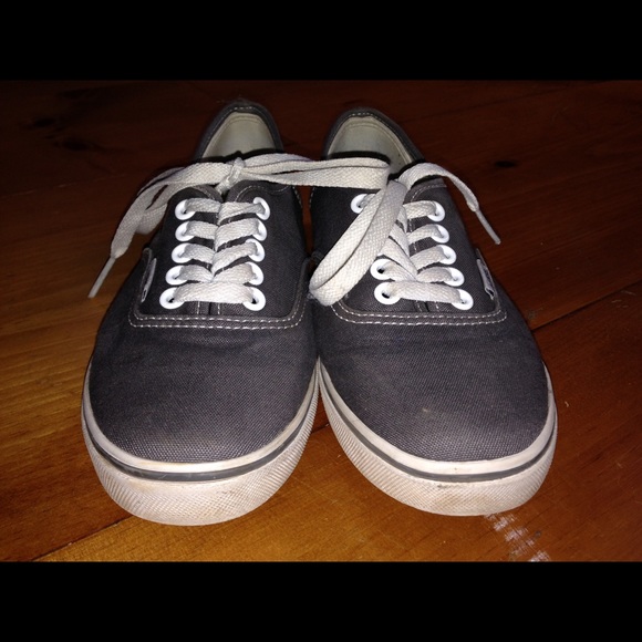 TRADED!🚫Size 5.5 Like-New Ash Grey Low-Pro Vans - Picture 1 of 4