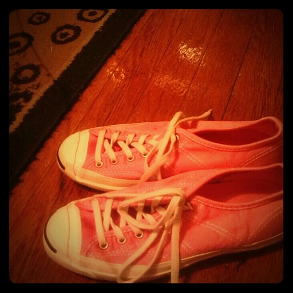 Jack Purcell Peach and white converse,very chic...
