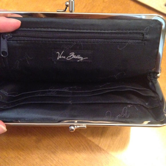 {Vera Bradley} Clutch Wallet - Picture 3 of 4