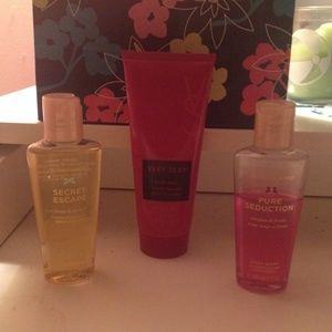 Victoria Secret body wash bundle